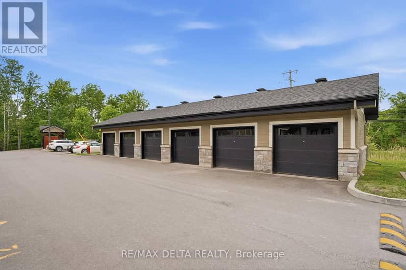 121 - 292 Masters Lane — photo 32 of 40