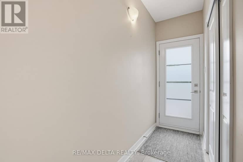 121 - 292 Masters Lane — photo 4 of 40