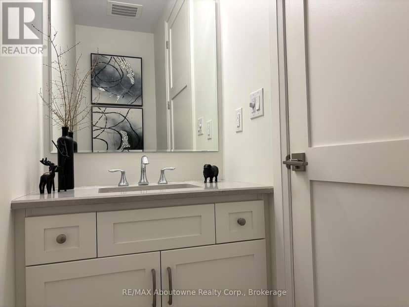 RL5 - 53 Arthur Street S — photo 16 of 40