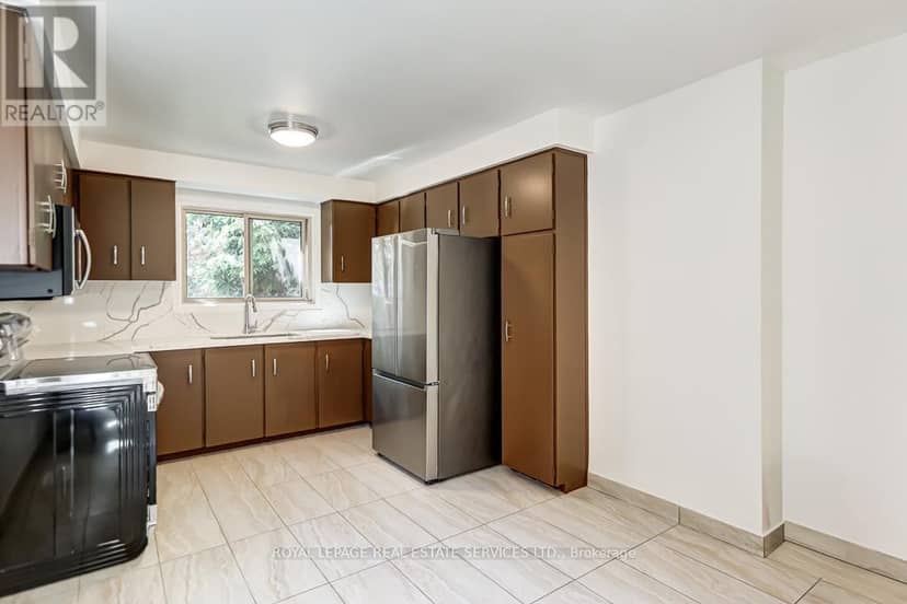 38 Jellicoe Avenue — photo 12 of 40