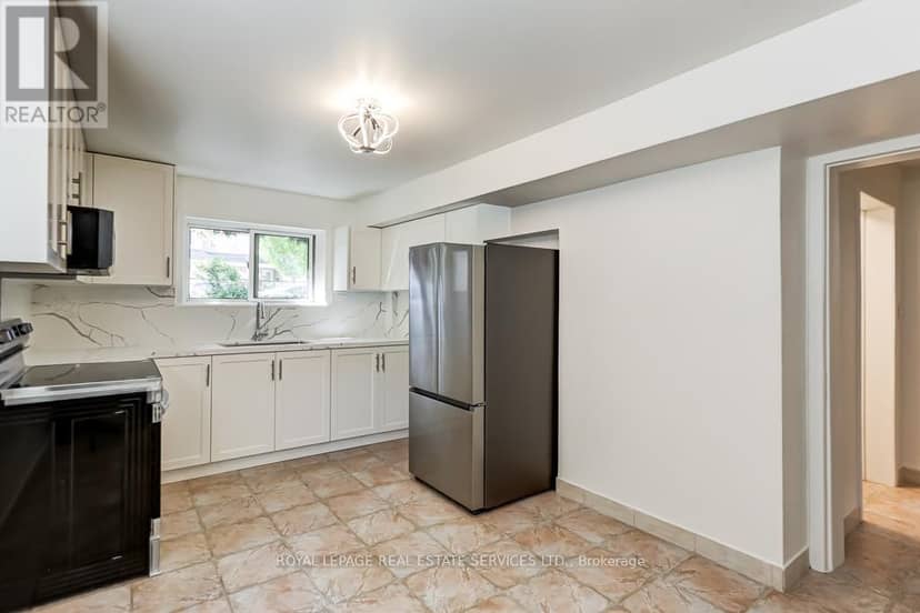 38 Jellicoe Avenue — photo 29 of 40