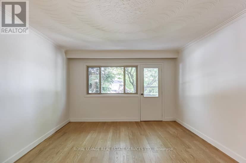 38 Jellicoe Avenue — photo 5 of 40