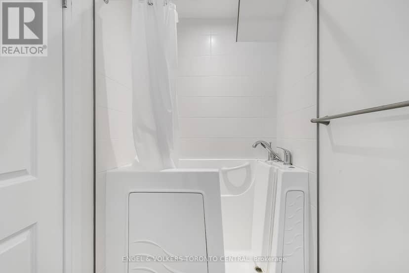 125 Richardson Street — photo 33 of 40
