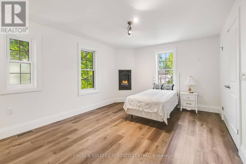 125 Richardson Street — photo 30 of 40