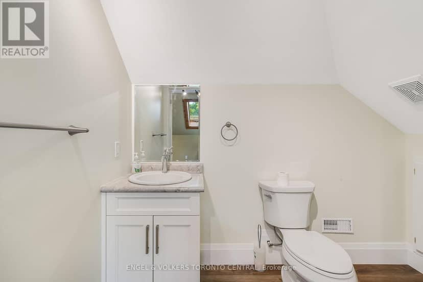 125 Richardson Street — photo 37 of 40