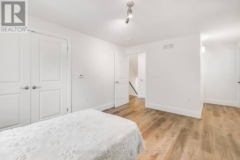 125 Richardson Street — photo 31 of 40
