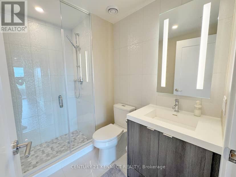 706 - 30 Inn On The Park Drive — photo 19 of 40
