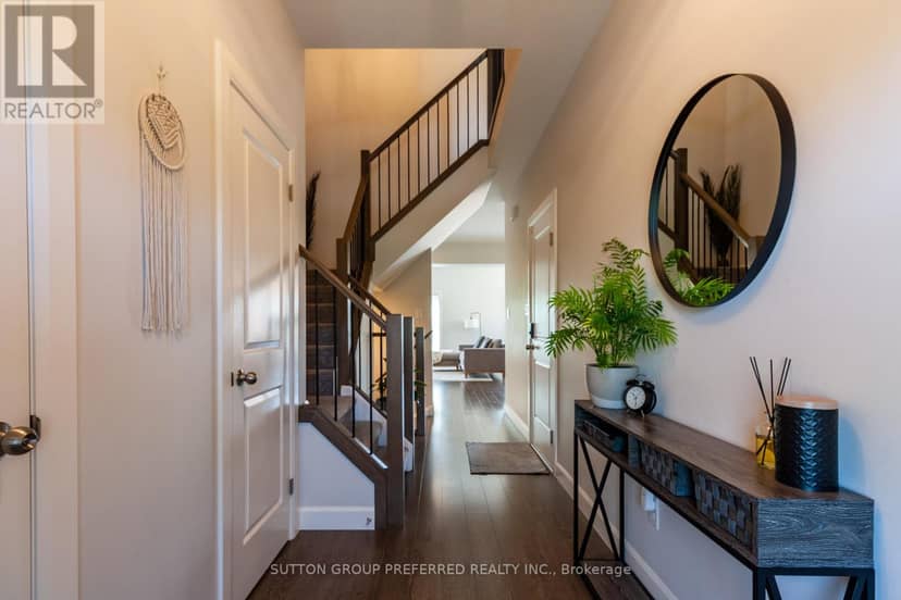 30 - 600 Guiness Way, London North, photo 4