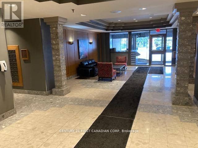 602 - 695 Richmond Street — photo 3 of 15