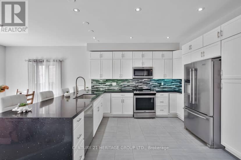 33 Prosser Crescent — photo 4 of 39