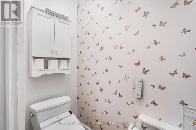 72 Longueuil Street — photo 25 of 37