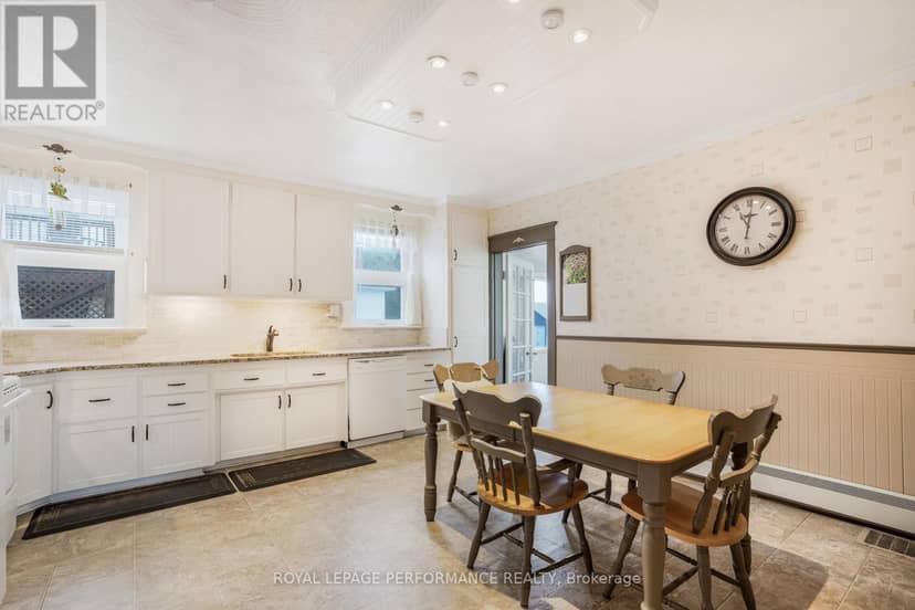 72 Longueuil Street, Champlain, photo 7