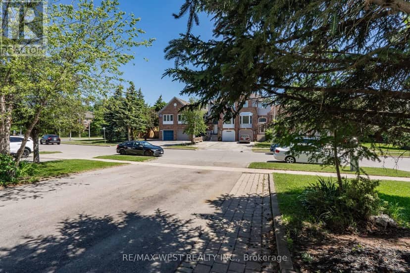 1216 Leewood Drive — photo 4 of 40