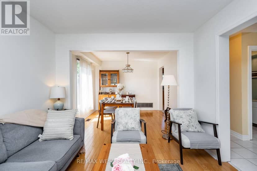 1216 Leewood Drive — photo 9 of 40