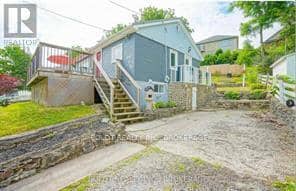 61 Bradley Street — photo 2 of 20