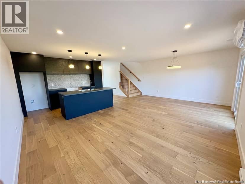 1024 Elmwood Drive — photo 13 of 37