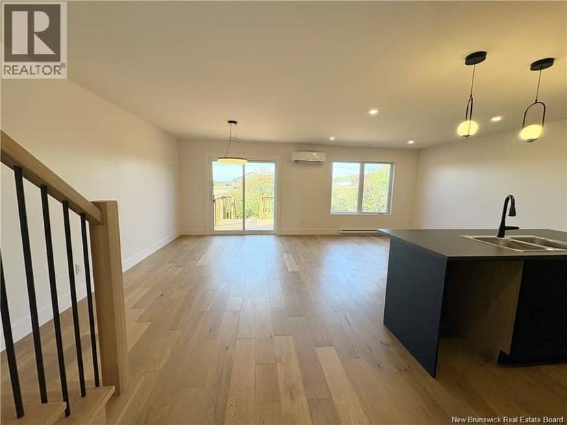 1026 Elmwood Drive — photo 9 of 37