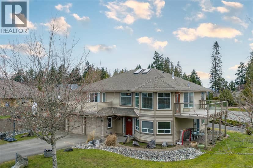 615 Chinook Ave — photo 1 of 40