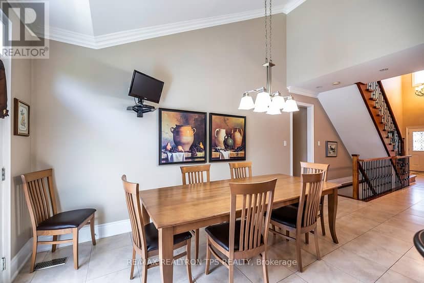 25 Leafield Drive — photo 11 of 40