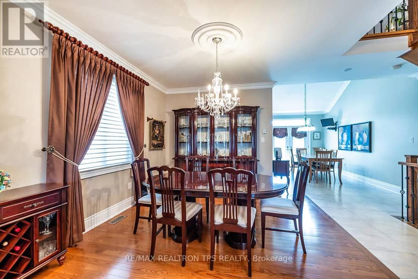 25 Leafield Drive — photo 5 of 40