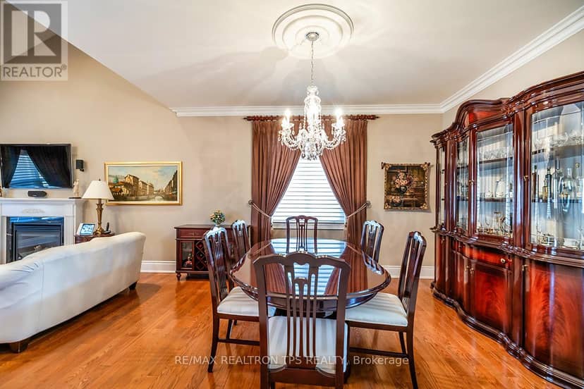 25 Leafield Drive — photo 6 of 40