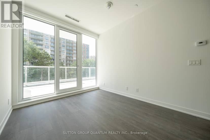 316 - 15 Holmes Avenue — photo 7 of 32
