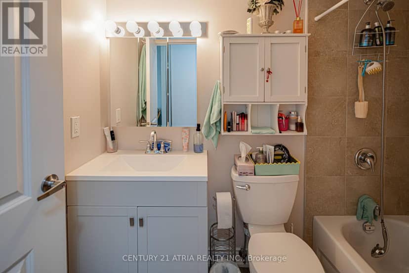 606 - 3077 Weston Road — photo 14 of 29