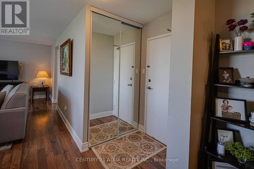606 - 3077 Weston Road — photo 15 of 29