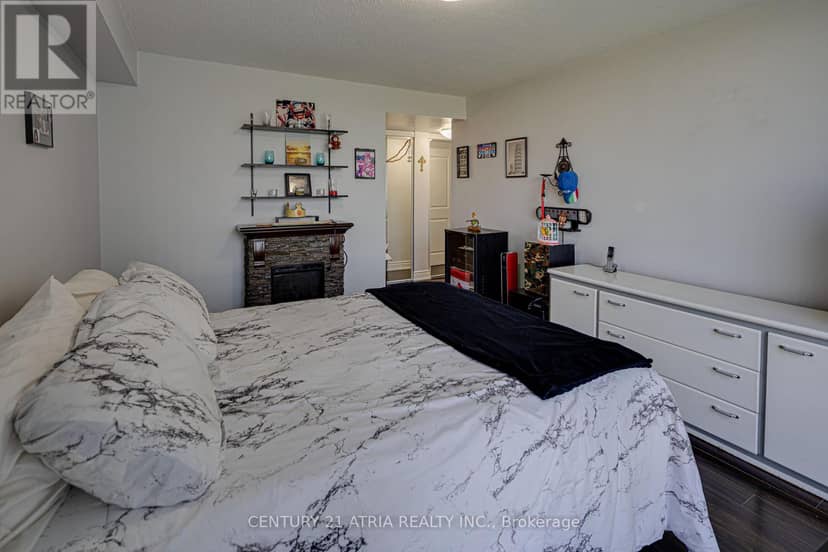 606 - 3077 Weston Road — photo 17 of 29