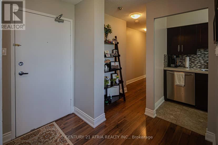 606 - 3077 Weston Road — photo 22 of 29