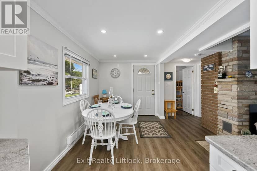 23 Manor Road — photo 13 of 40