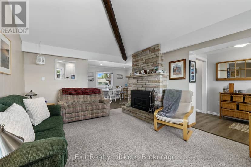 23 Manor Road — photo 21 of 40