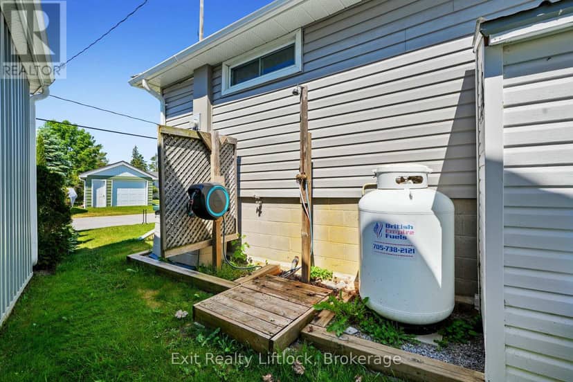 23 Manor Road — photo 36 of 40