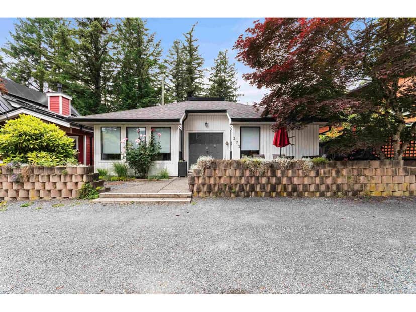 372 CEDAR STREET, Cultus Lake North, Cultus Lake
