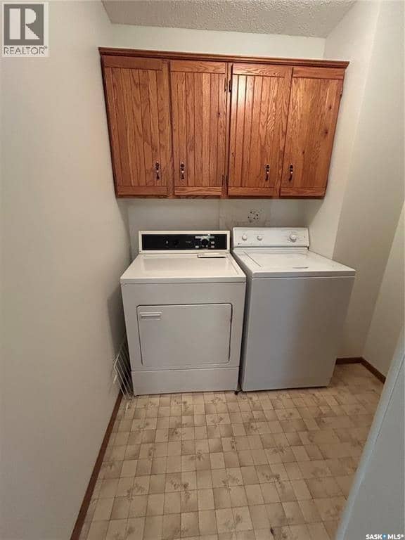 8 McCulloch STREET — photo 8 of 23