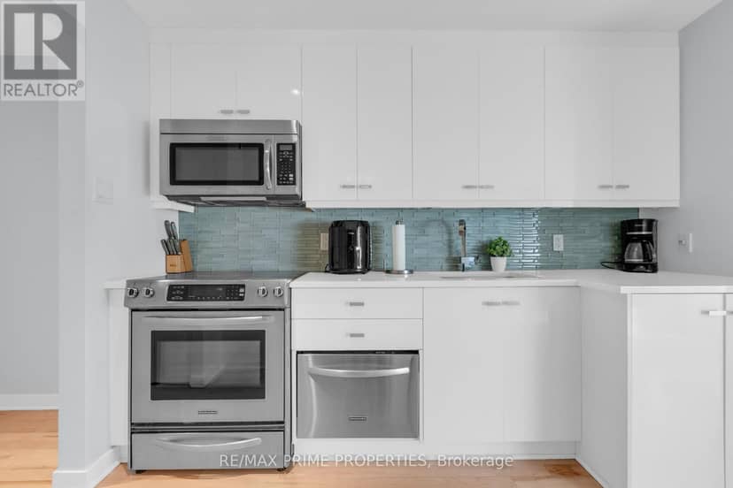 10 - 202 St Patrick Street — photo 3 of 21