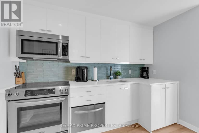 10 - 202 St Patrick Street — photo 4 of 21