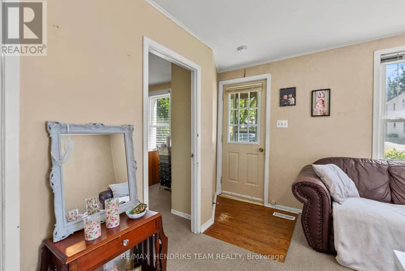 25 Bessey Street, St. Catharines, photo 6