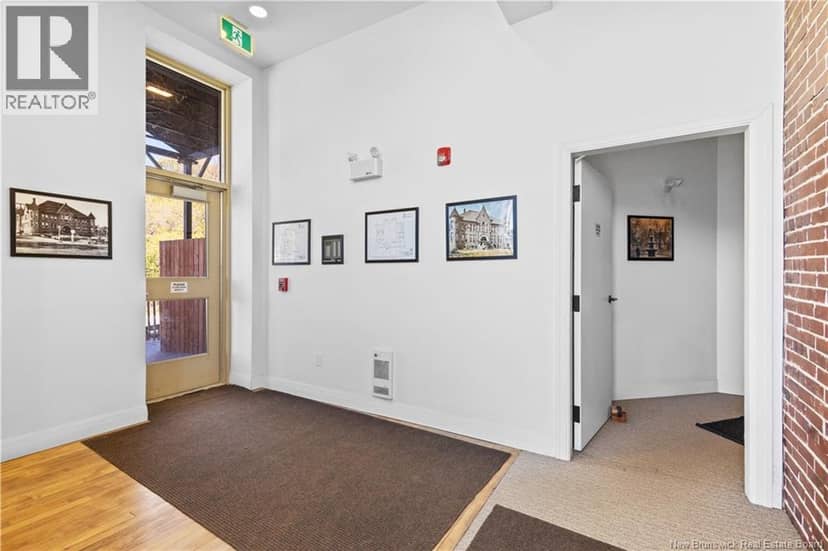 599 King George Highway — photo 17 of 37