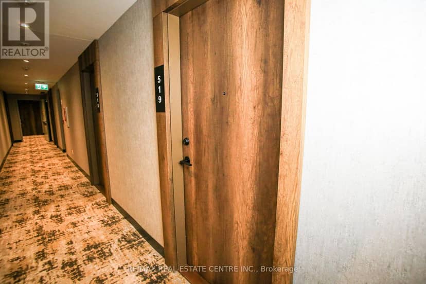 519 - 251 Manitoba Street — photo 3 of 24