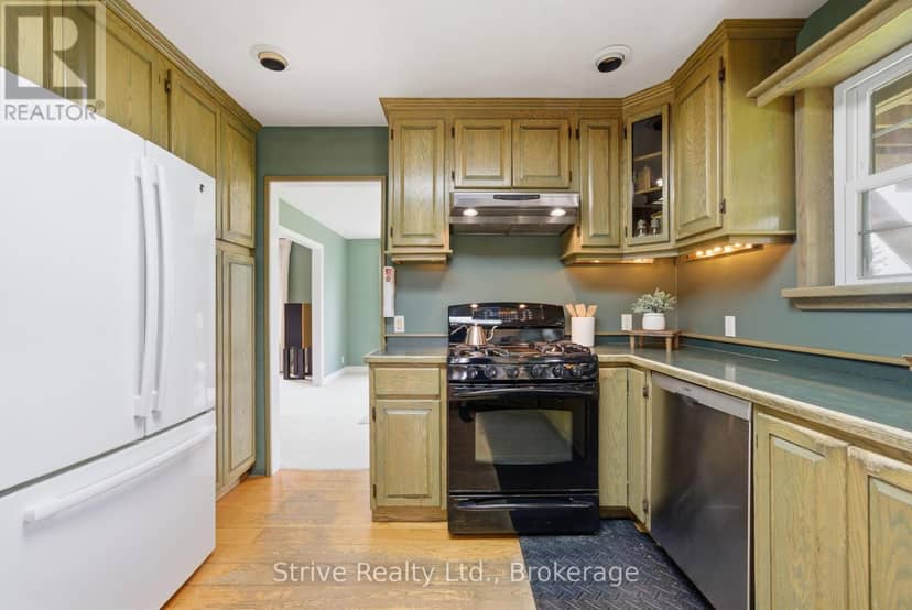 41 Grandview Drive — photo 12 of 40
