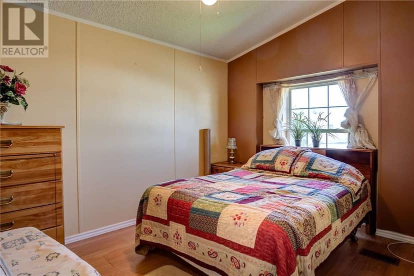76 Corbin Avenue — photo 14 of 22