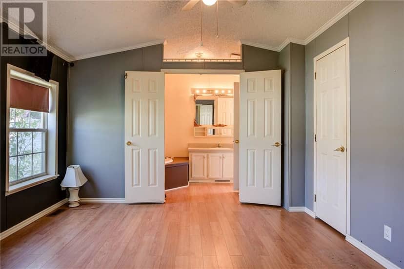 76 Corbin Avenue — photo 18 of 22