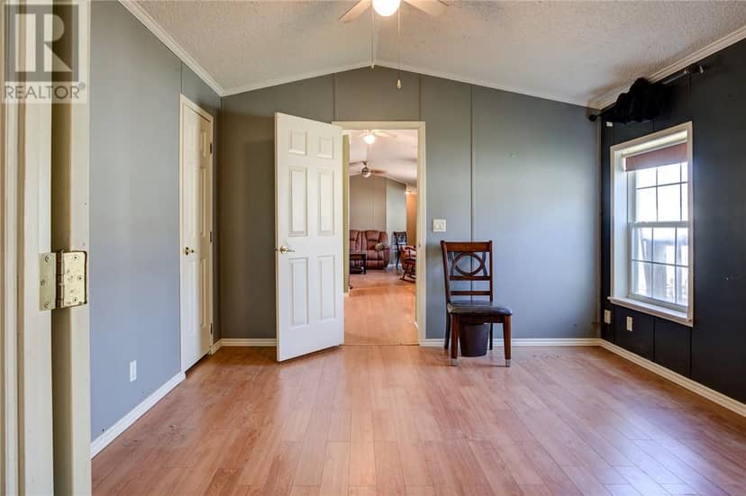 76 Corbin Avenue — photo 20 of 22