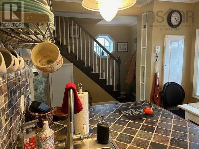 19 Cove Road — photo 12 of 31