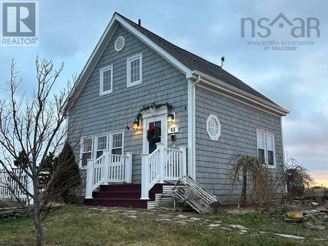 19 Cove Road, West Arichat, photo 2