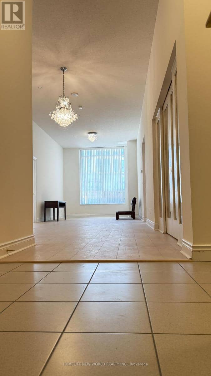 283 - 11211 Yonge Street — photo 2 of 17