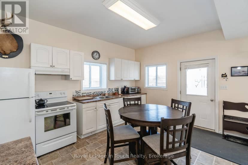 679 Montreal Street — photo 10 of 31