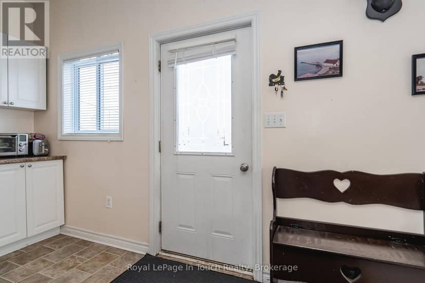 679 Montreal Street — photo 7 of 31