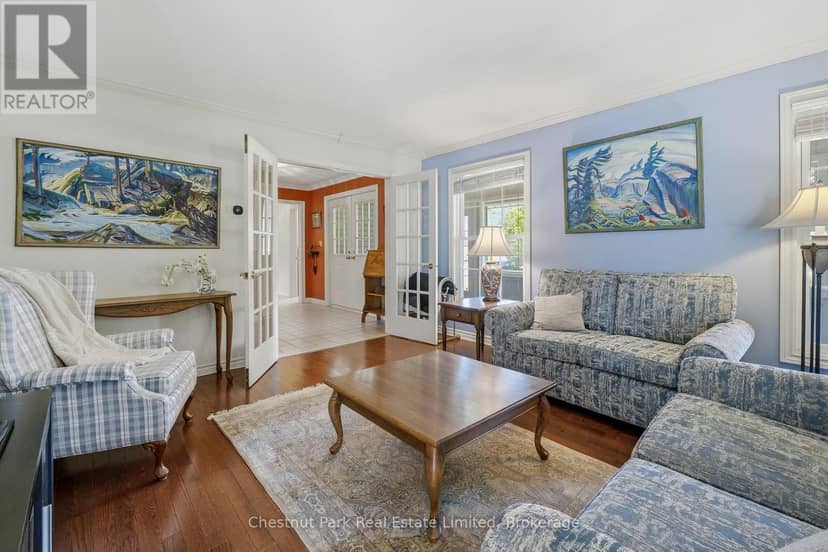 18 Carriage Lane — photo 10 of 40